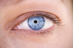 Modré oči jsou náchylnější na nemoci