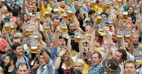 V Mnichově odstartoval 181. ročník Oktoberfestu. 