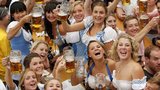 Žízeň na 200. Oktoberfestu uhasí 12 milionů piv