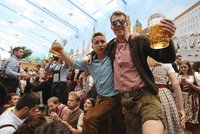 Brutální útok na Oktoberfestu: Mladík (29) uřízl návštěvníkovi ucho!