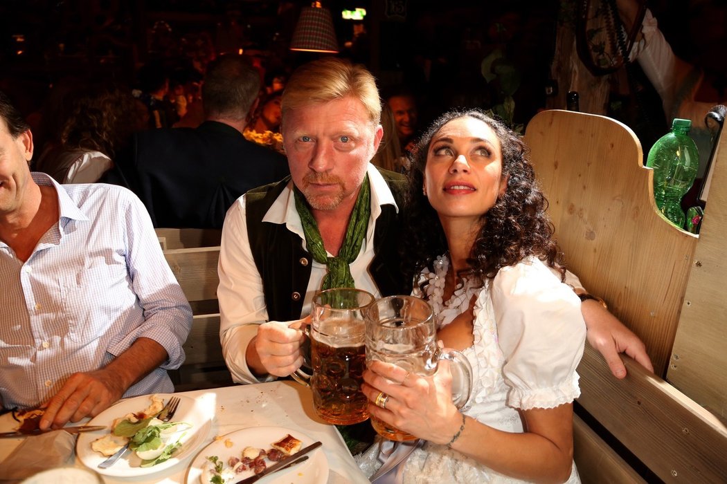 Celebrity pařily na Oktoberfestu 2015.