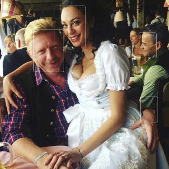 Legendární německý tenista Boris Becker s manželkou na Oktoberfestu 2015.