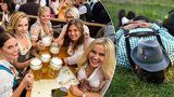 Láska na Oktoberfestu: Mladík požádal o ruku záchranářku (27). Po ošetření v sanitce