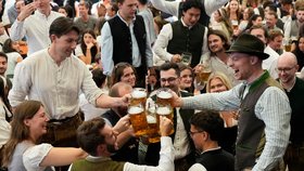 Oktoberfest: 191. ročník začal v Mnichově (19. 9. 2026).