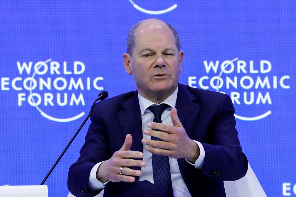 Německý kancléř Olaf Scholz na Světovém ekonomickém fóru ve švýcarském Davosu. 