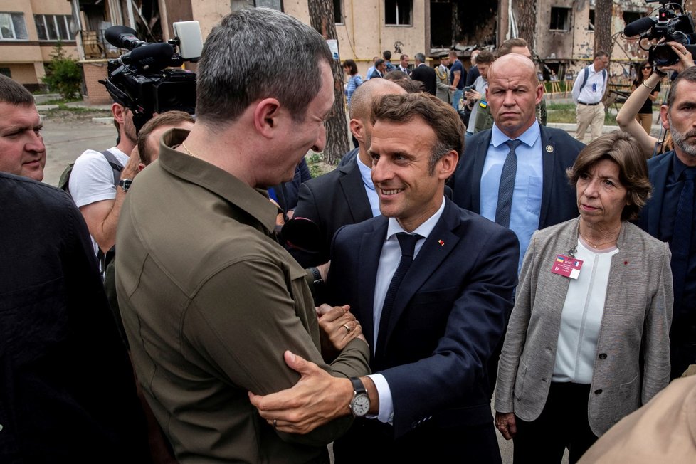 Francouzský prezident Emmanuel Macron a německý kancléř Olaf Scholz ve městě Irpiň (16.6.2022)