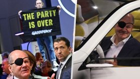 Klimatičtí aktivisté narušili Scholzovu návštěvu mnichovského autosalonu IAA Mobility