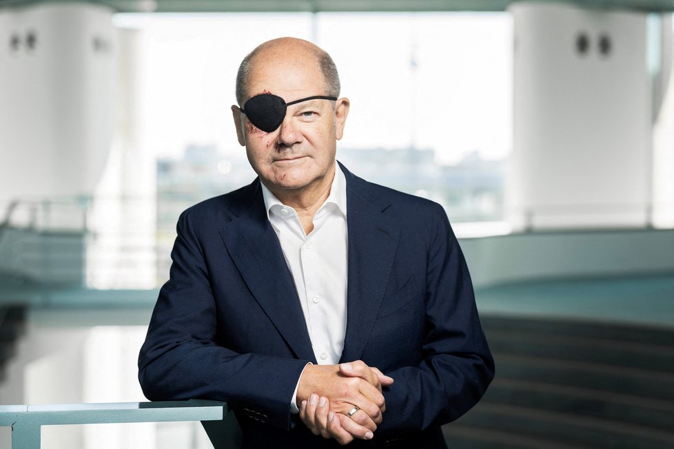 Německý kancléř Scholz s páskou přes oko po zranění, které si způsobil při pádu při běhání