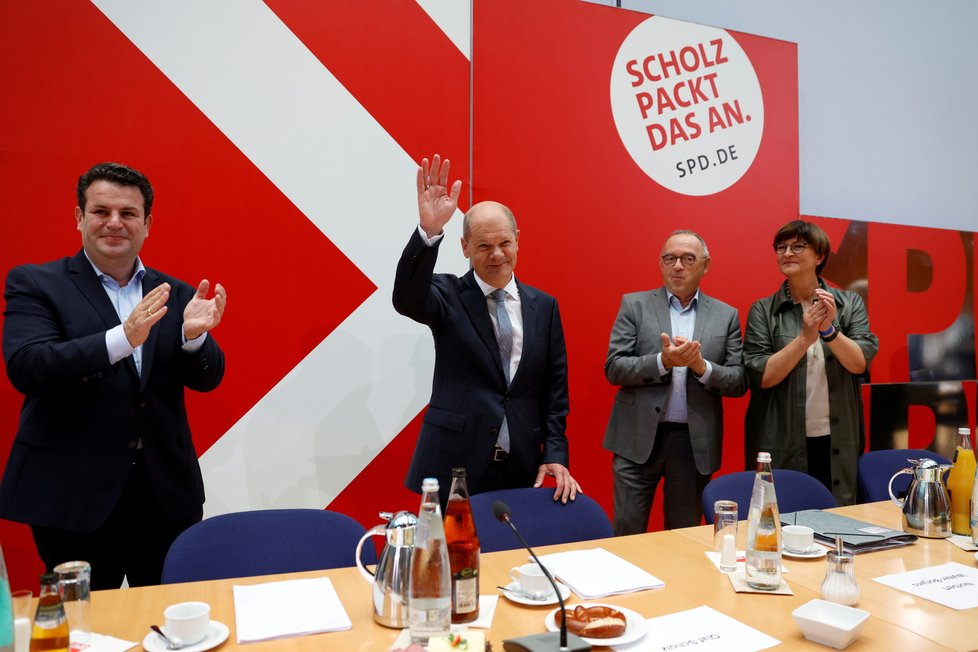 Vítěz německých voleb 2021 Olaf Scholz, lídr SPD (27.9.2021)