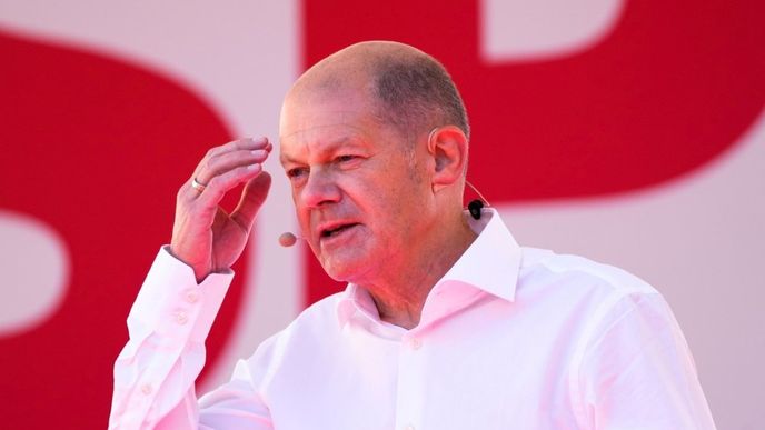 Německý kancléř  Olaf Scholz (SPD) chce splnit předvolební slib zvýšení minimální mzdy na 12 eur za hodinu už v prvním roce svého vládnutí.