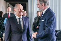 Fiala v Berlíně jednal se Scholzem, řešili spolu dodávky plynu i Ukrajinu. A co tanky Leopard 2?