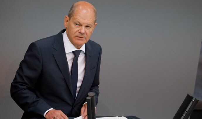 Německý kancléř Olaf Scholz plánuje sestavit společný poradní tým vlády, zaměstnavatelů, odborů a zástupců centrální banky.