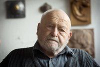 Zemřel Olbram Zoubek (†91). Sochař, který sňal posmrtnou masku Jana Palacha