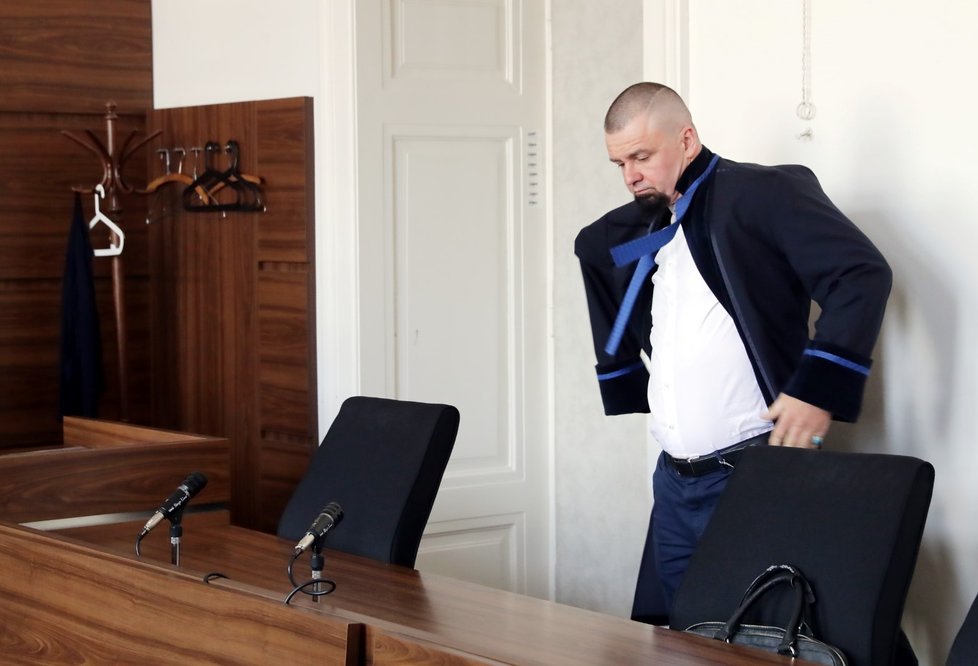 Leonid Kušnarenko, advokát obviněného