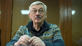 Oleg Orlov po soudním jednání v novém procesu kvůli jeho kritice ruského vedení za válku na Ukrajině