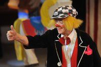 Jednoho z nejznámějších klaunů světa našli mrtvého v hotelu. Tělo bylo v nepřirozené pozici