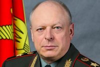 Putin odvolal generála Saljukova, který řídil přehlídky v Moskvě. Poslal ho za Šojguem