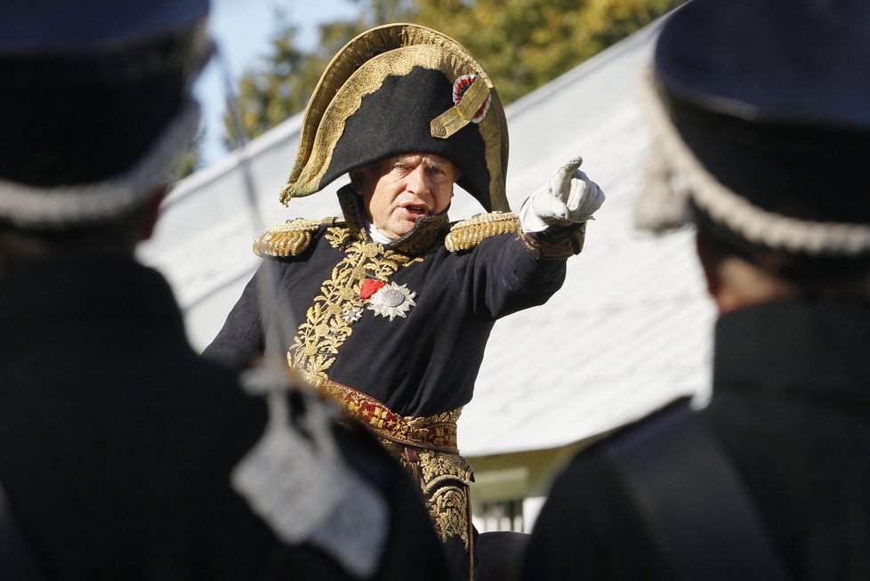 Odborník na napoleonskou dobu Oleg Sokolov zavraždil mladou přítelkyni.