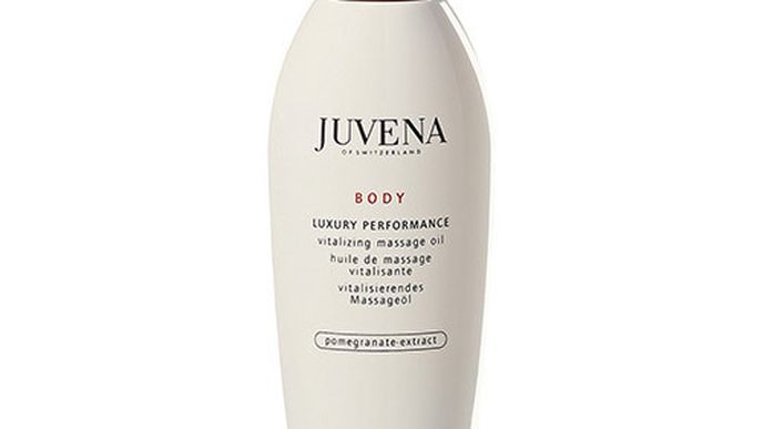 Luxusní tělový olej, Juvena, prodává parfumerie FAnn nebo fann.cz, 1039 Kč/200 ml