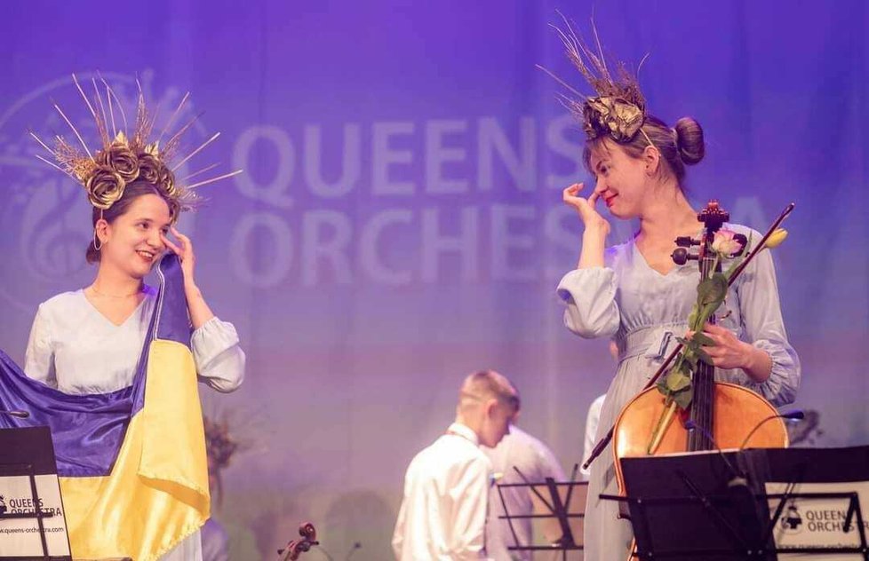 Queens Orchestra - dámský orchestr z Ukrajiny.