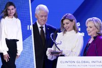 Olena Zelenská převzala v USA cenu od Clintonových: „Dodávám kuráž lidem, aby zůstali“