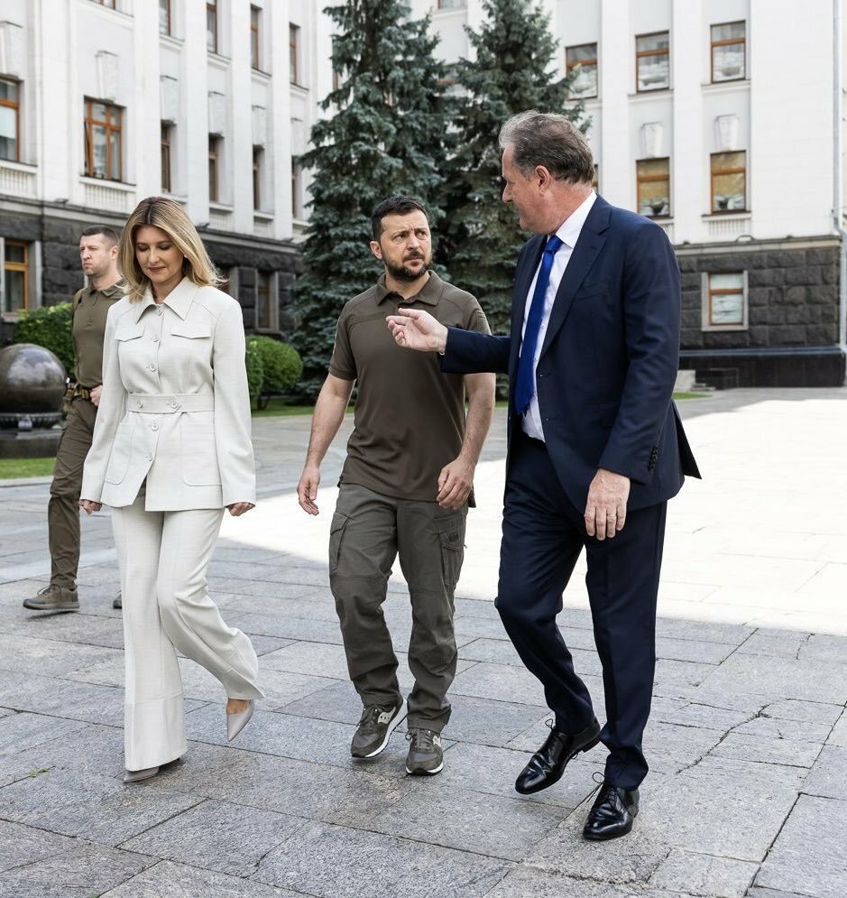 Olena a Volodymyr Zelenští v pořadu britské televize s moderátorem Piersem Morganem