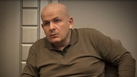 V Kyjevě byl zastřelen novinář s proruskými názory Oles Buzyna.
