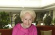 Lady Dermacol Olga Knoblochová slaví 88. narozeniny.