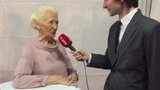VIDEO: Elegantní Olga Knoblochová (86) alias Lady Dermacol na plese Prahy 1. Jak dlouho jí trvaly přípravy?