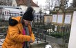 Limoncello na hrobě Jiřího Menzela Limoncello na hrobě Jiřího Menzela
