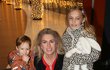 Olga Menezelová vzala poprvé synka Alberta do společnosti Olga Menezelová vzala poprvé synka Alberta do společnosti