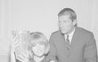1966 Olga s Bradem na karlovarském festivalu, brali se o rok později.
