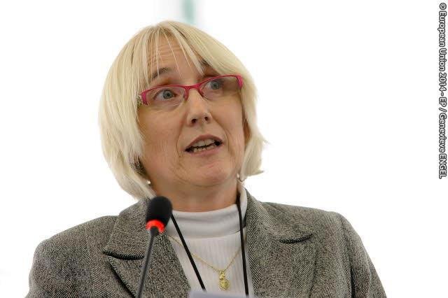 Česká europoslankyně Olga Sehnalová (ČSSD) v Evropském parlamentu.