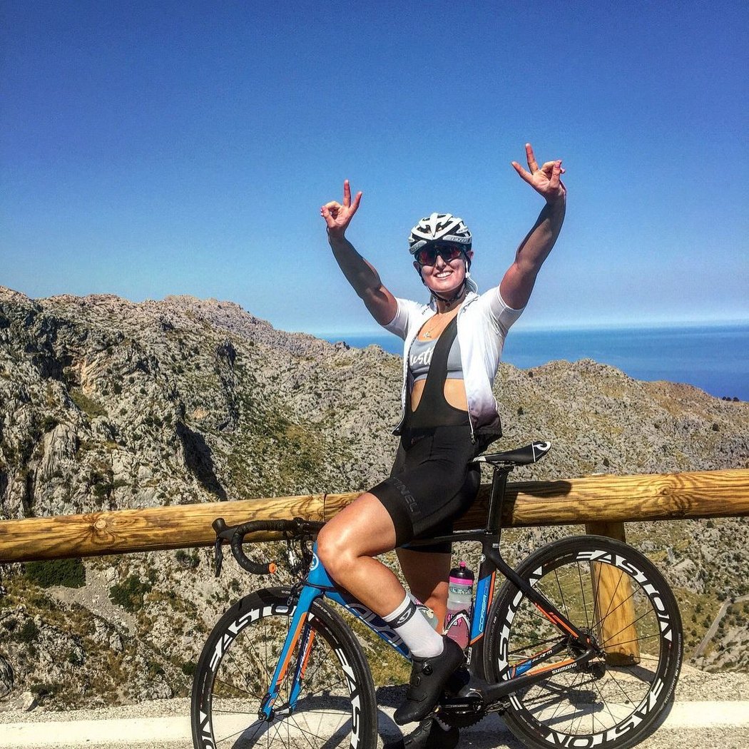 Cyklistka a účastnice olympiády v Riu de Janeiro Olivia Podmoreová náhle zemřela v pouhých čtyřiadvaceti letech