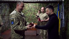 Zelenskyj navštívil vojáky v Záporožské oblasti (listopad 2025)