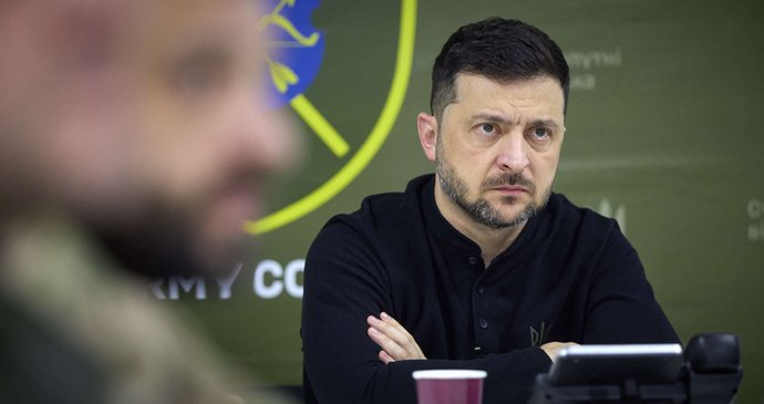 Zelenskyj navštívil vojáky v Záporožské oblasti (listopad 2025)