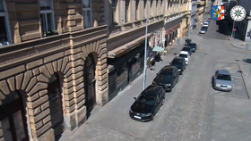 Policie hledá muže, který v Olomouci vykradl bistro.