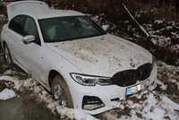 Řidič na Olomoucku najížděl na policisty v BMW: Strážci zákona na něj stříleli!