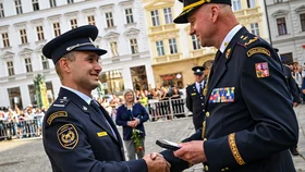 Ocenění třech olomouckých hasičů medailí za statečnost