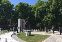 Pieta na Olšanech: Politici i vojáci uctili oběti druhé světové války