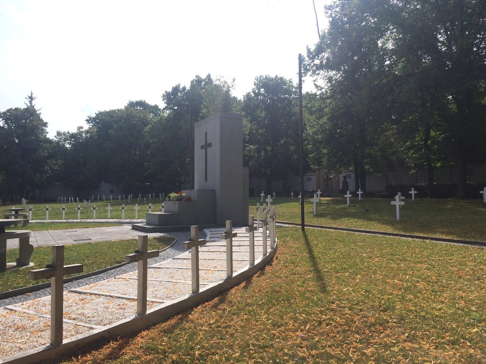 Na Žižkově se nachází pomník věnovaný všem těm, jejichž ostatky se nenavrátily zpět do jejich domoviny.