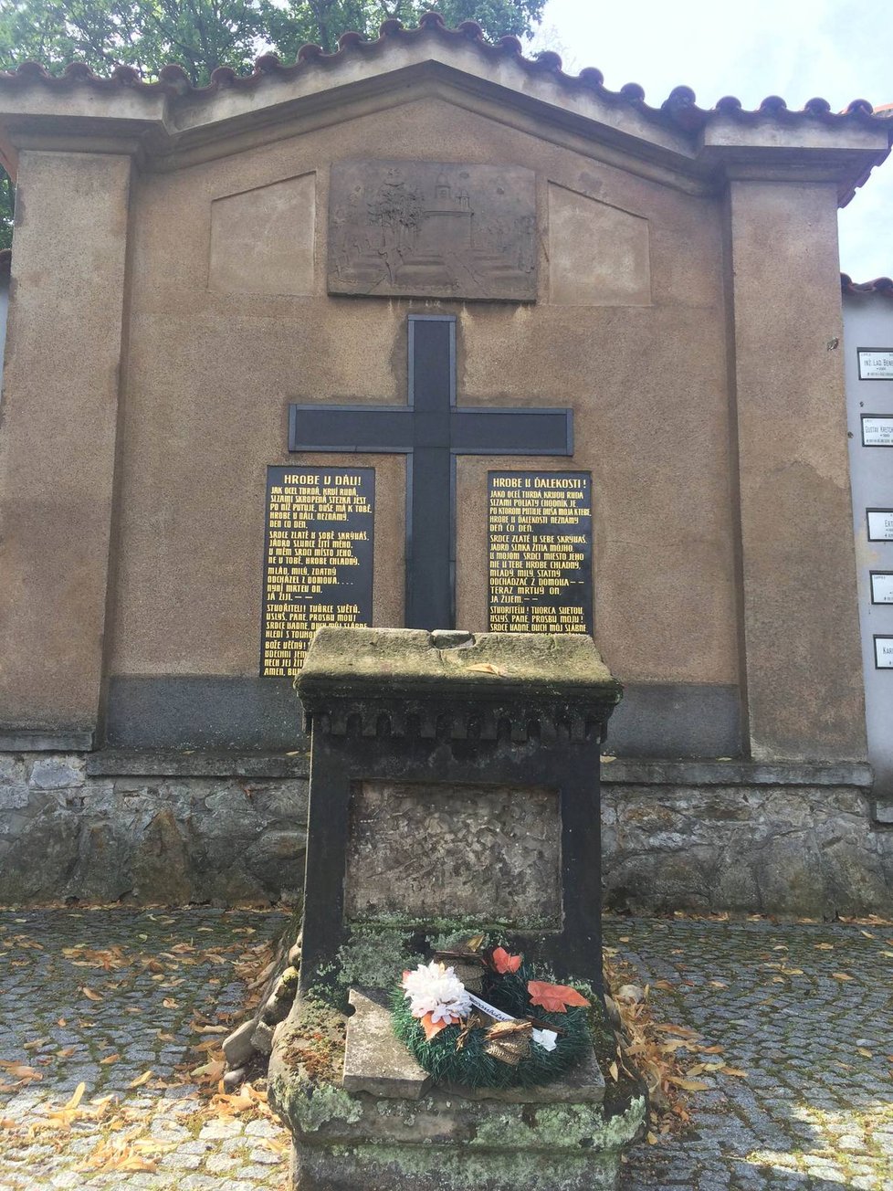 Na Žižkově se nachází pomník věnovaný všem těm, jejichž ostatky se nenavrátily zpět do jejich domoviny.