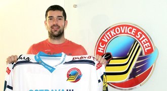 Hrál NHL i KHL, teď jde do Vítkovic. Nastoupí Ölvecký už proti Třinci?