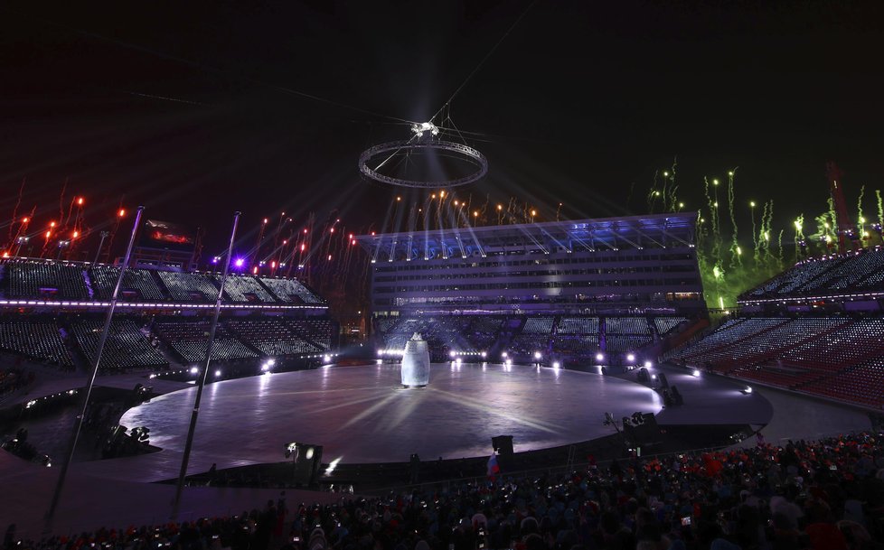 Jižní Korea hostí už podruhé v dějinách olympijské hry, sportovní svátek se tam vrací po 30 letech. V roce 1988 to byla letní olympiáda v Soulu, teď jsou zimní hry v Pchjongčchangu!