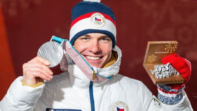 Michal Krčmář dostal v úterý stříbrnou olympijskou medaili.