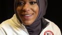 Ibtihaj Muhammad je černošská šermířka, první Američanka v hidžábu.