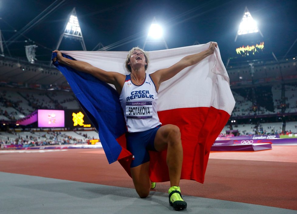 Bára Špotáková obhájila v Londýně zlato z olympiády v Pekingu.