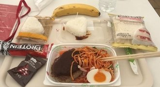 Svědectví z Tokia: kontroly, lepší kanál, oběd v plastu i stupidní zákazy