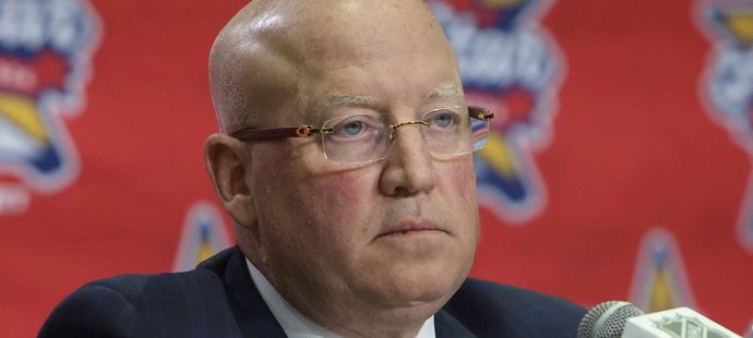 Druhý muž NHL Bill Daly.