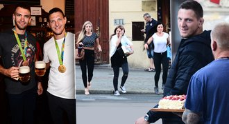 Krpálkova první oslava olympijského zlata v Praze: Jedlo se a pivo teklo proudem!